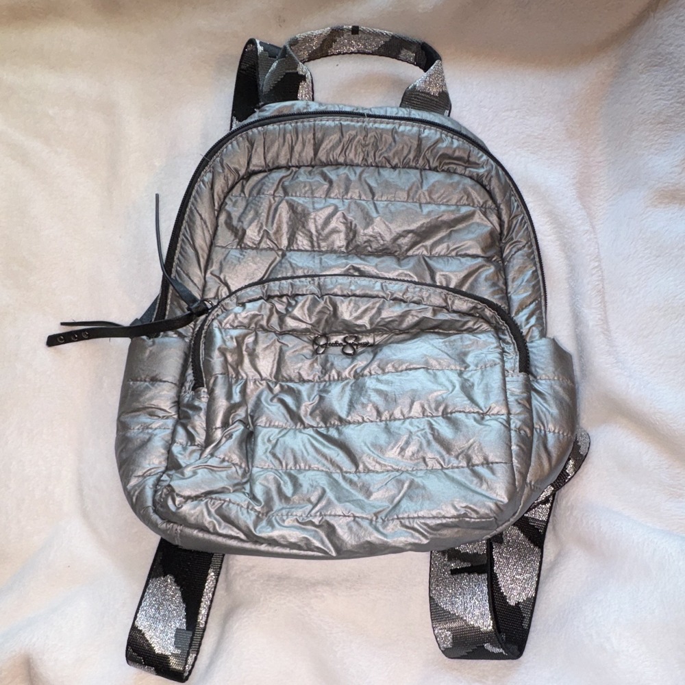 Jessica Simpson Womens Silver Quilted Patent Backpack Purse Camo Straps Zip